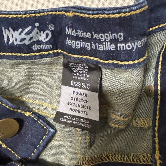 Classic Blue Women's Jeans - Picture 4 of 4